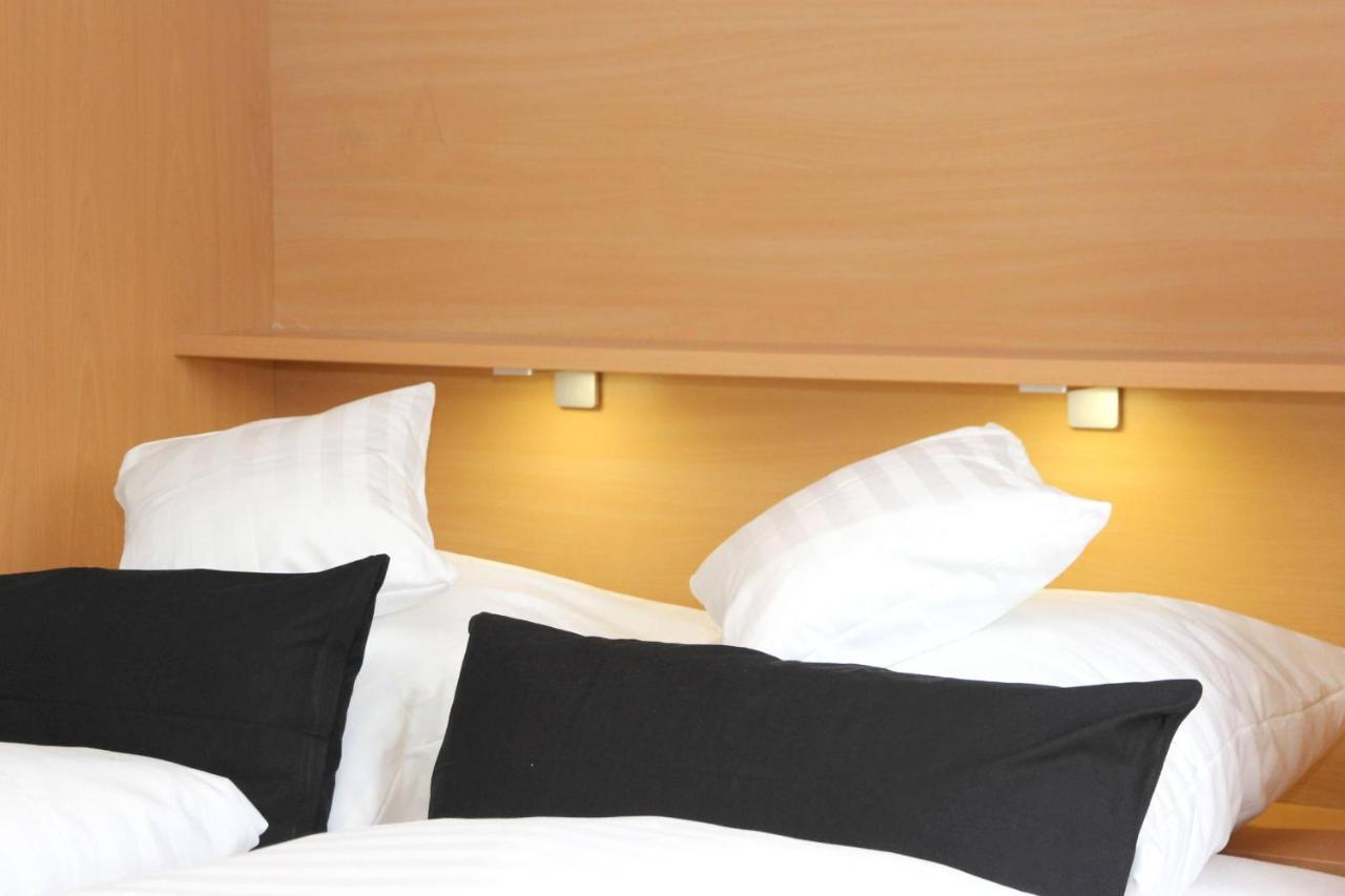 Ferienwohnung Sophia'S 4.0 布里隆 外观 照片